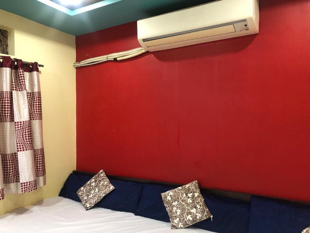 New Yanti Guest House Ujjain Exteriör bild