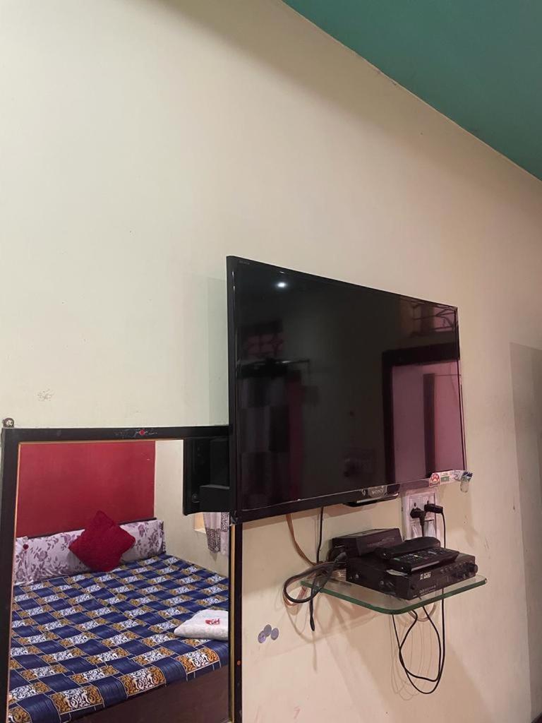 New Yanti Guest House Ujjain Exteriör bild