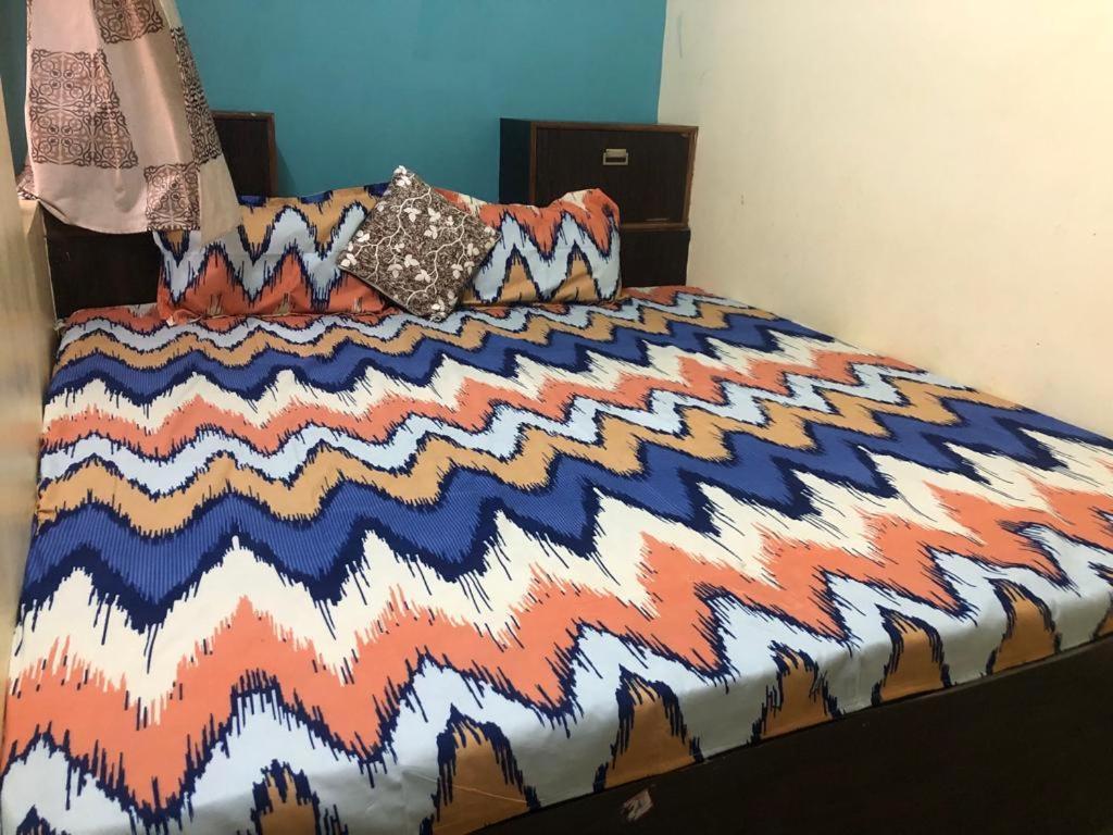 New Yanti Guest House Ujjain Exteriör bild